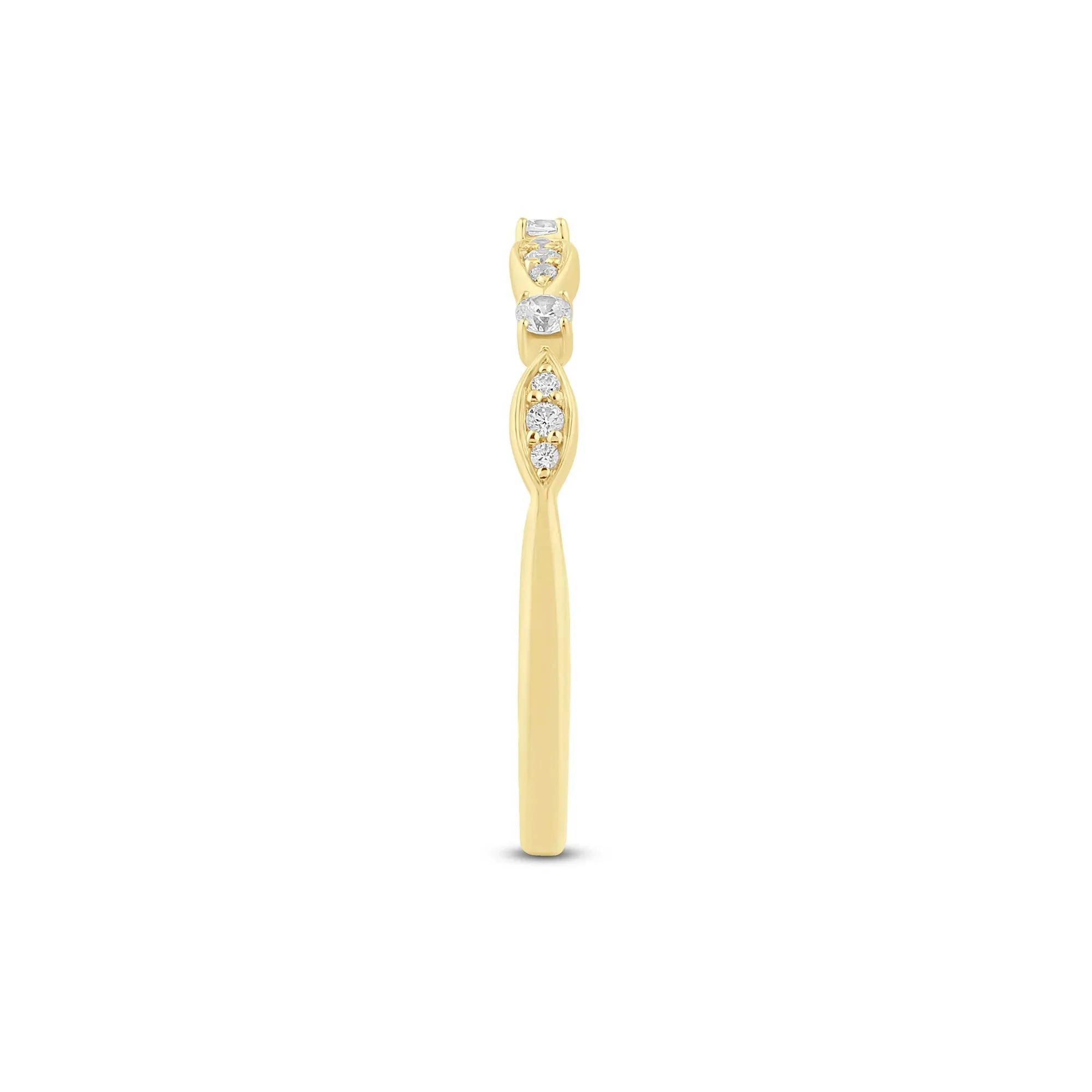 1/8 CT. Tw. Stacking Ring with Scalloped Band 10K Yellow Gold Round Brilliant Cut Size 6 1mm - Image 3