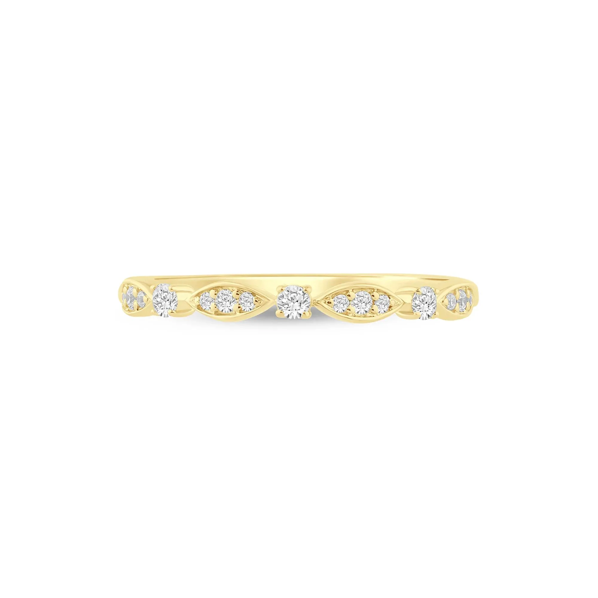1/8 CT. Tw. Stacking Ring with Scalloped Band 10K Yellow Gold Round Brilliant Cut Size 8 1mm