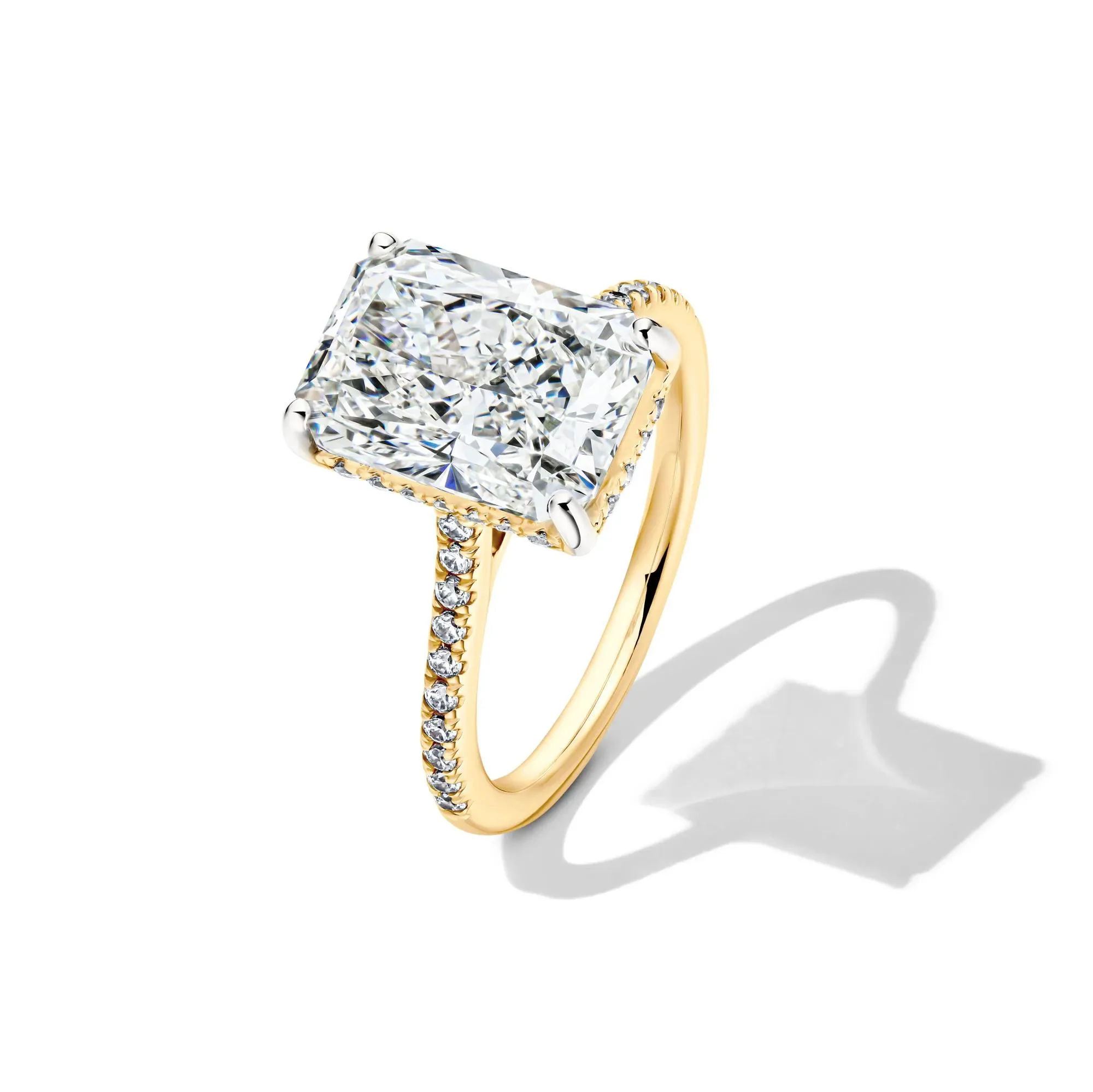 5 1/3 CT. Tw. Lab Grown Radiant-Cut Engagement Ring 14K Yellow Gold Size 8 2mm - Image 4