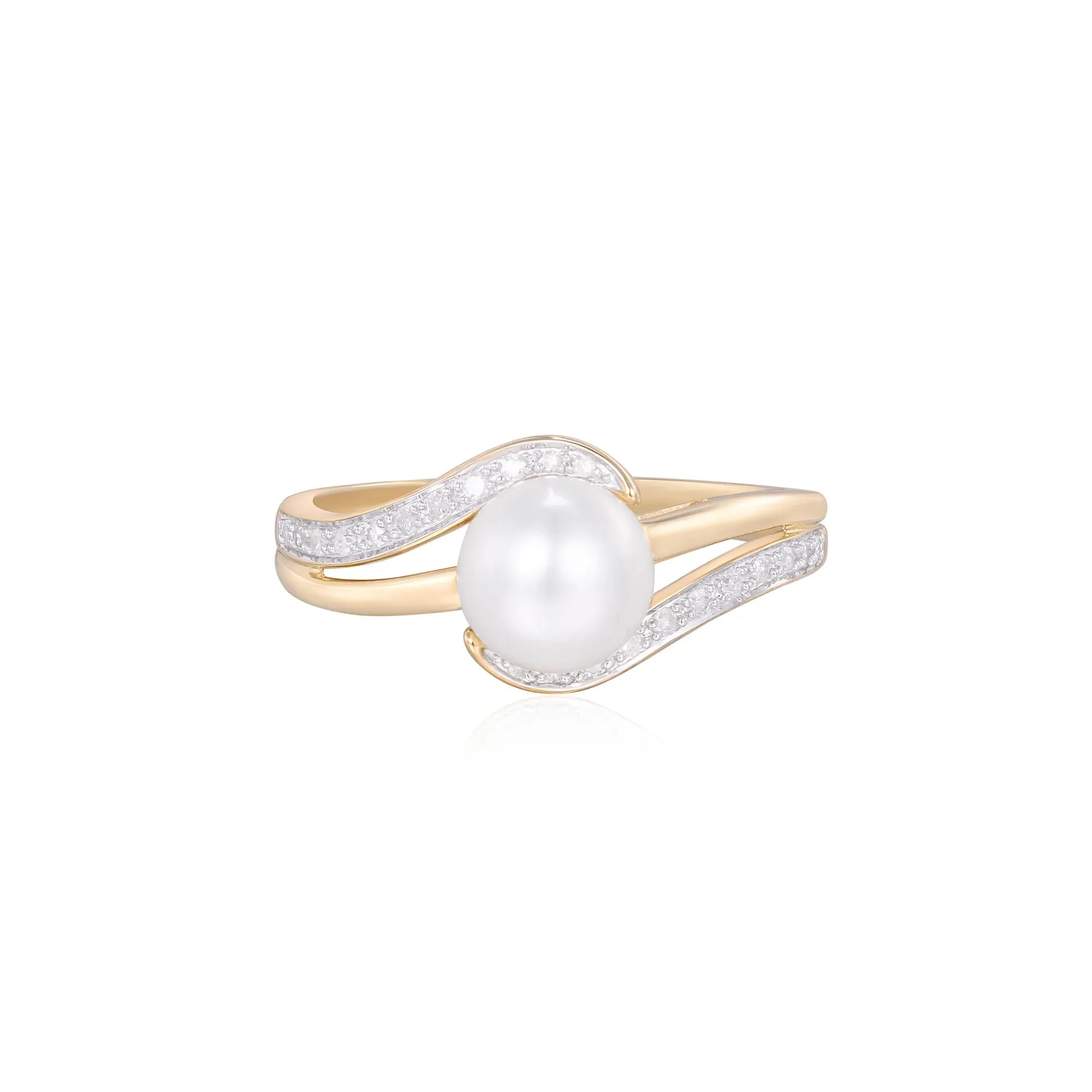 1/10 CT. Tw. Freshwater Cultured Pearl and Diamond Ring 10K Yellow Gold Size 8