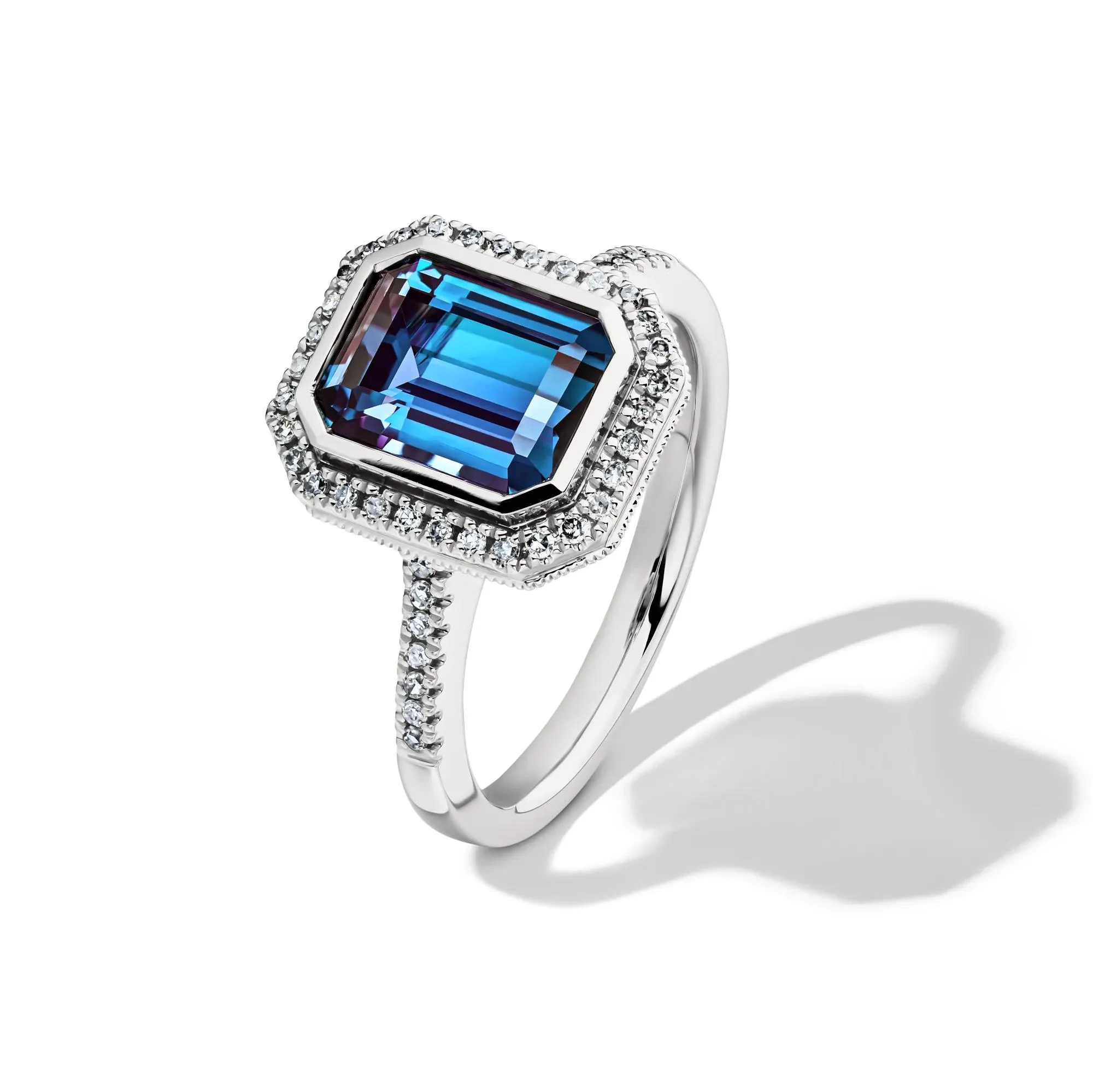1/5 CT. Tw. Lab-Created Alexandrite and Lab-Created Diamond Ring 10K White Gold Size 6.5 1mm - Image 4