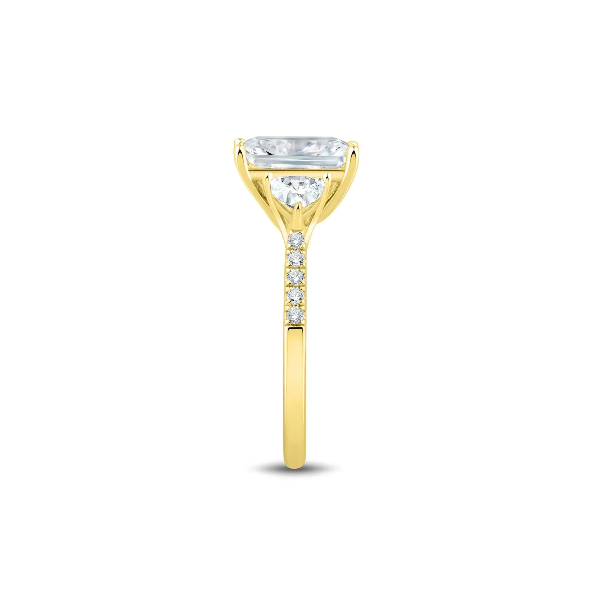 3 1/2 CT. Tw. Lab Grown Diamond Radiant-Cut Engagement Ring 14K Yellow Gold Round Brilliant Cut Size 9 1.5mm - Image 3