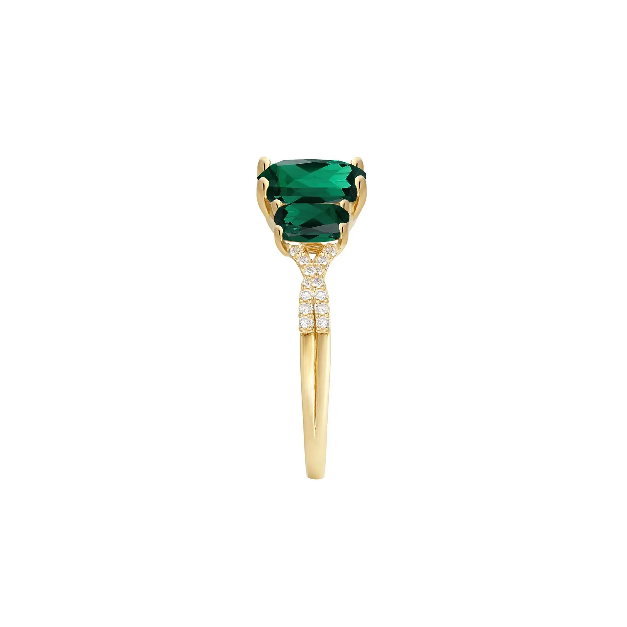 1/10 CT. Tw. Lab-Created Emerald & Diamond Three-Stone Ring 10K Yellow Gold Size 8 1mm - Image 3